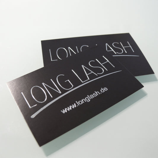 Schwarze Visitenkarten mit Silberfolierung von "Long Lash"